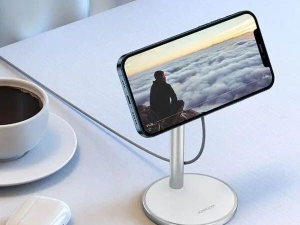 کاربرد بهترین نگهدارنده های گوشی موبایل و نقش آن در افزایش کیفیت کارها

