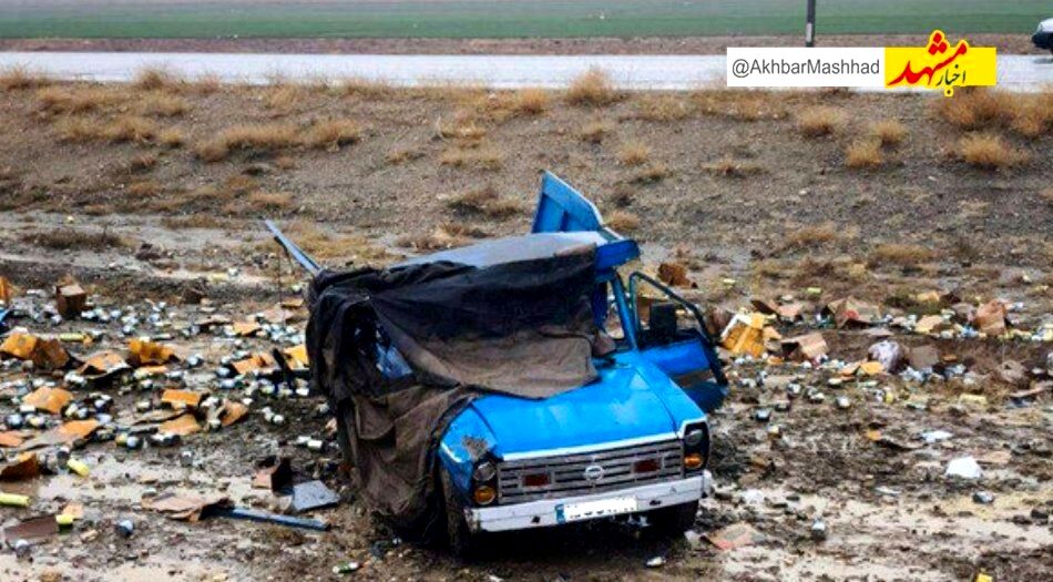 واژگونی نیسان با ۲ مصدوم در محور نیشابور_سبزوار