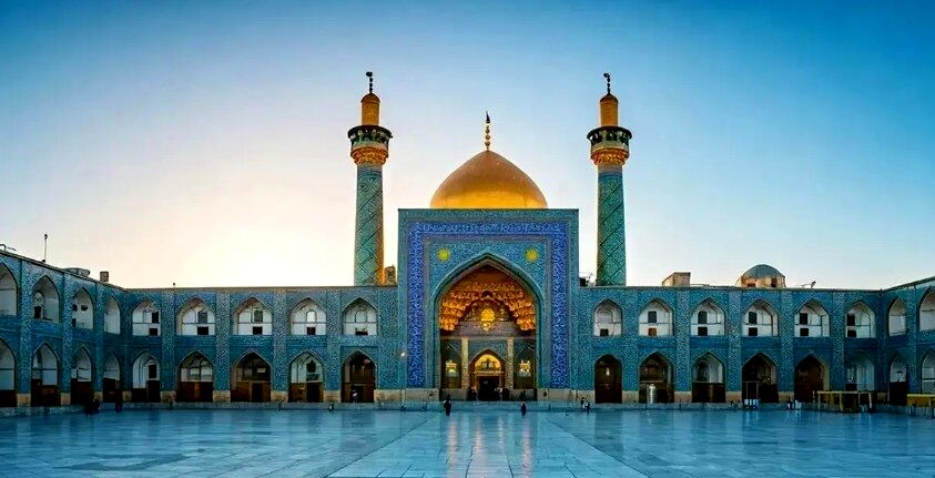 مشاهده دود غلیظ در حرم مطهر رضوی؛ کجا بمباران شده است؟/ عکس