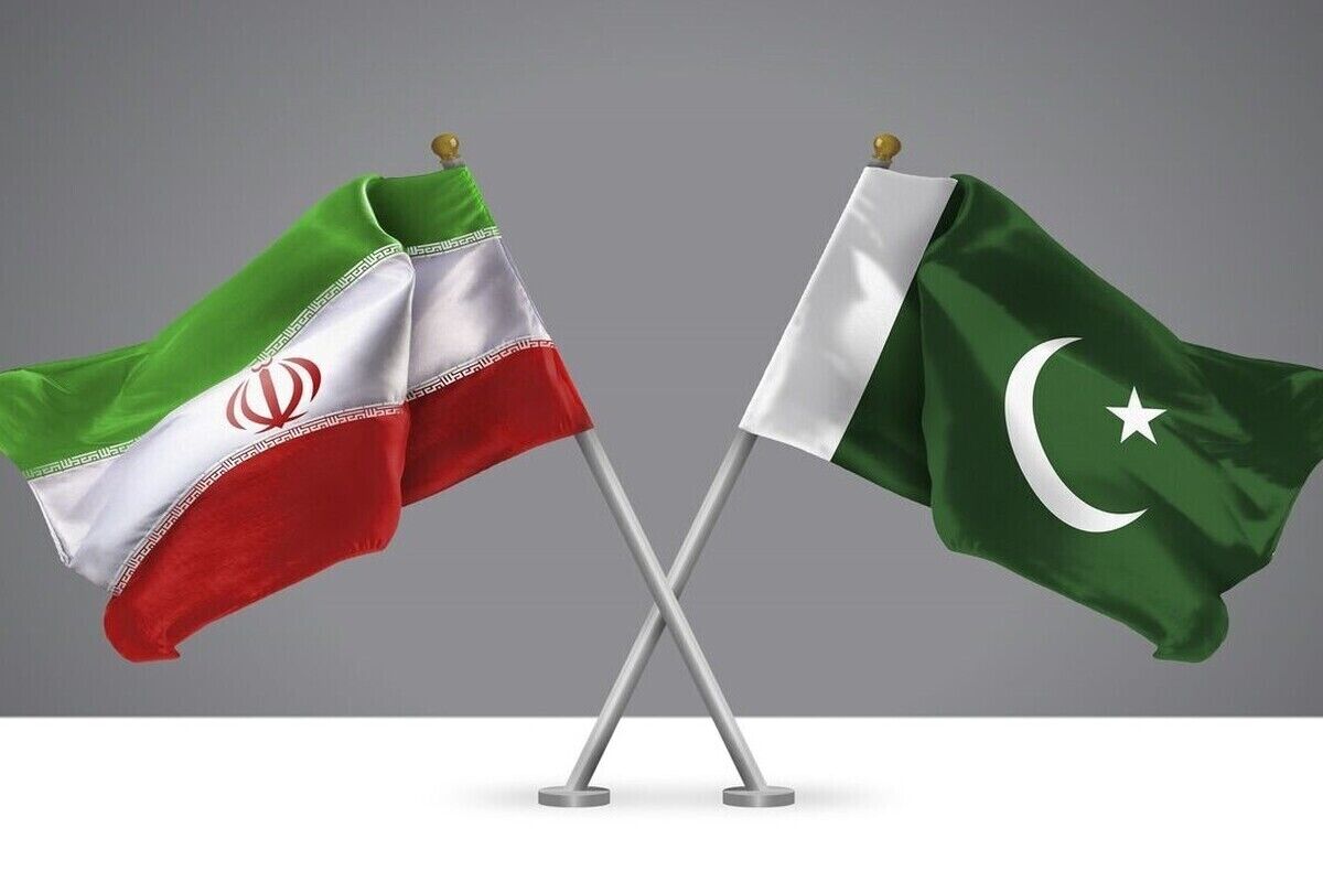 پزشکیان در تماس با نخست‌وزیر پاکستان: آمریکا الگو‌های قبلی و خیانت به دیپلماسی را تکرار می‌کند