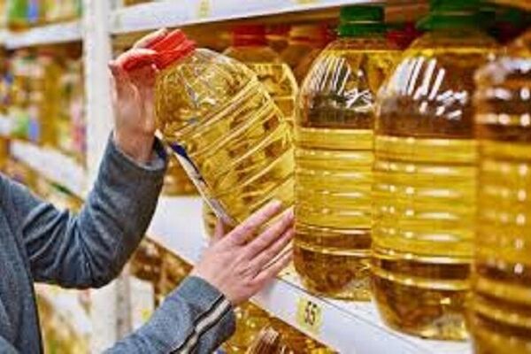 توزیع ۷۰ هزار لیتر روغن خوراکی زیر قیمت بازار در مشهد