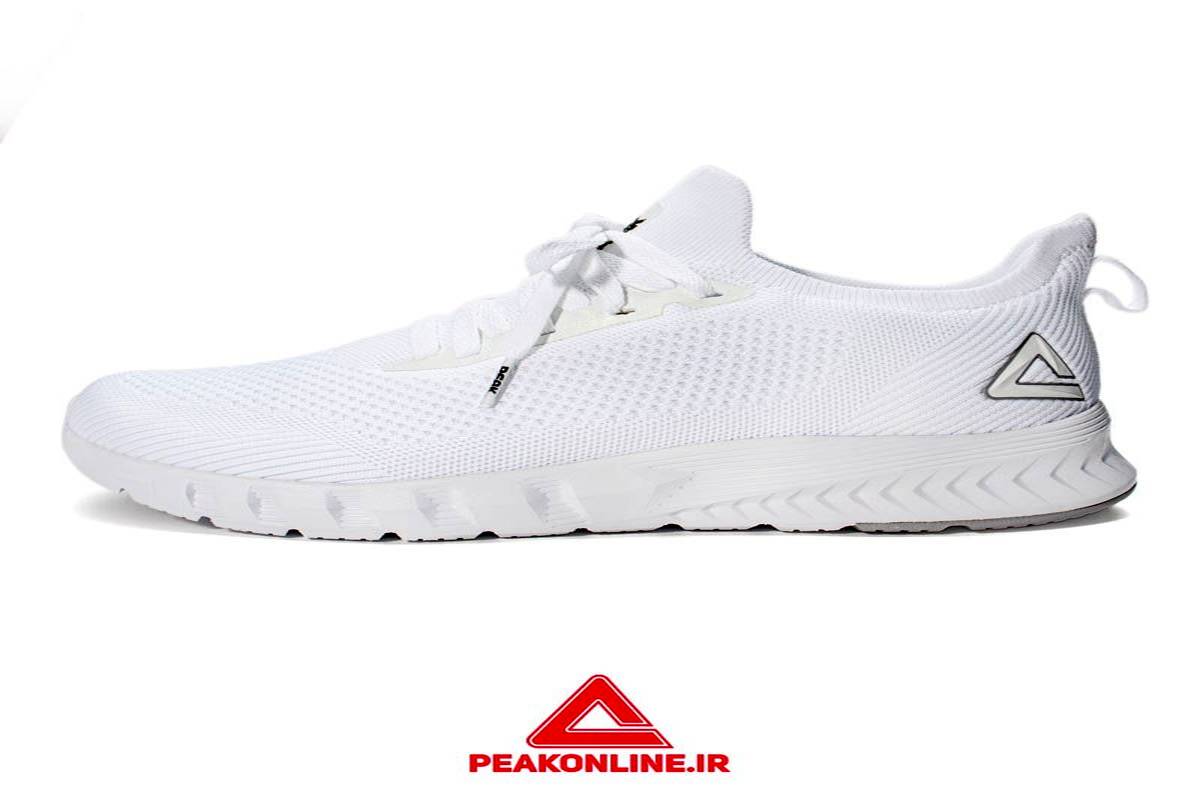 کفش‌های دویدن مردانه با سیستم تهویه مناسب برای روزهای گرم تابستان