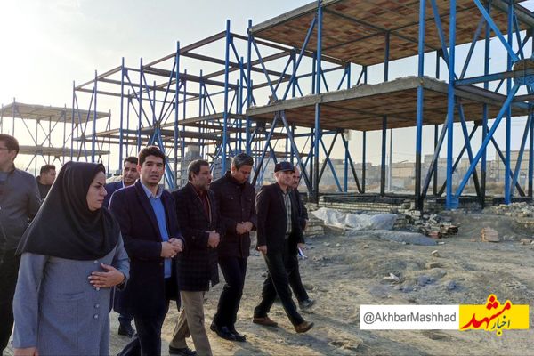 بازدید معاون استاندار و فرماندار شهرستان مشهد مقدس از سایت نهضت ملی مسکن روستای کشف/ابراز امیدواری نماینده عالی دولت از بهره‌برداری پروژه در تابستان ۱۴۰۴