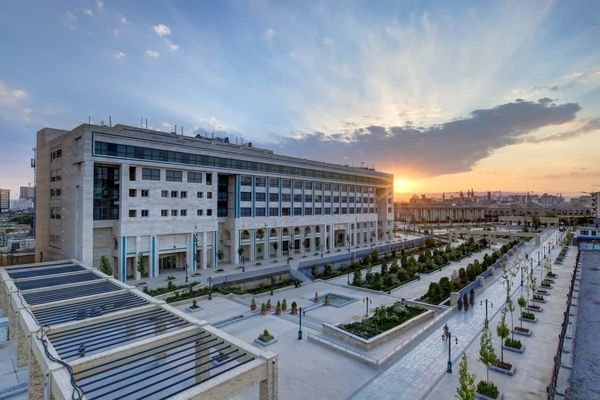 هتل خورشید هشتم مشهد؛ تلفیق معماری زیبا و آرامش معنوی