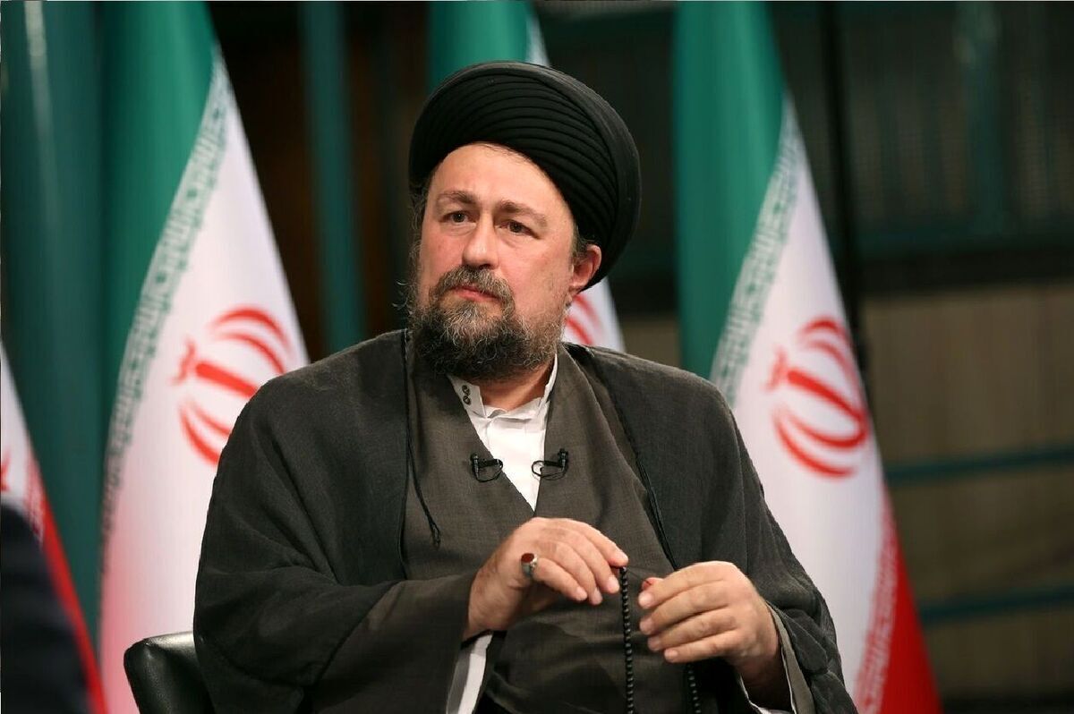 پیام تسلیت سید حسن خمینی: خامنه‌ای عزیز بزرگ بود و بزرگ ماند و با مرگی سرخ برای همیشه قهرمان مردم ایران و مسلمانان جهان خواهد بود