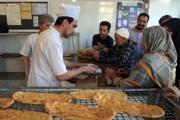 نرخنامه نان آزادپز در سال ۱۴۰۵ در مشهد اعلام شد + جدول قیمت