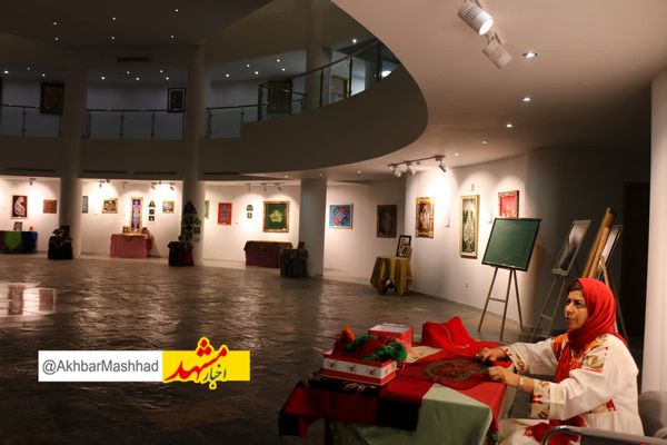 برپایی نمایشگاه و کارگاه رودوزی‌های سنتی در موزه بزرگ خراسان
