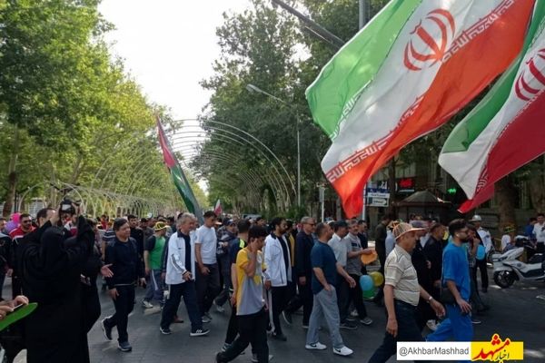 همایش پیاده‌روی خانوادگی در مشهد برگزار شد