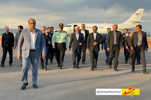 وزیر کشور پس از بازگشت از تاجیکستان وارد مشهد شد