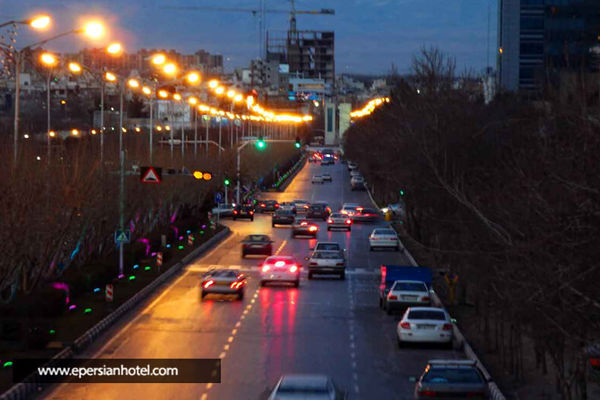 چالش «خط ویژه» و ترافیک در بولوار ملک آباد مشهد