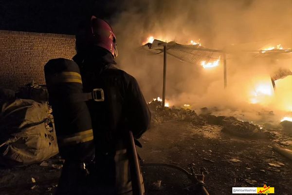 آتش‌سوزی گسترده یک انبار در مهدی‌آباد 