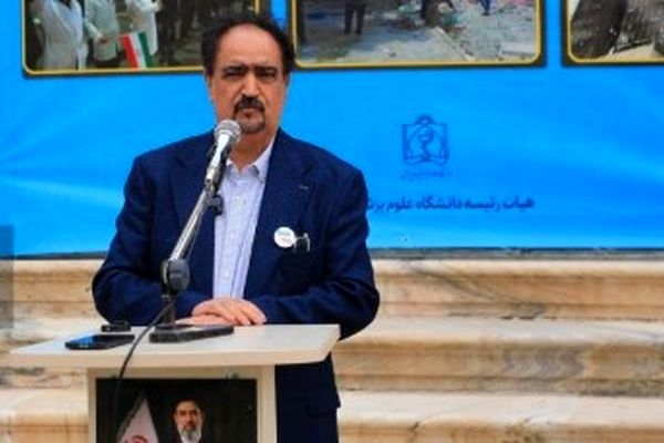 رئیس دانشگاه علوم پزشکی مشهد: از نظر تجهیزات پزشکی هیچ کمبودی نداریم | بیمارستان‌های ما کاملا فعال هستند