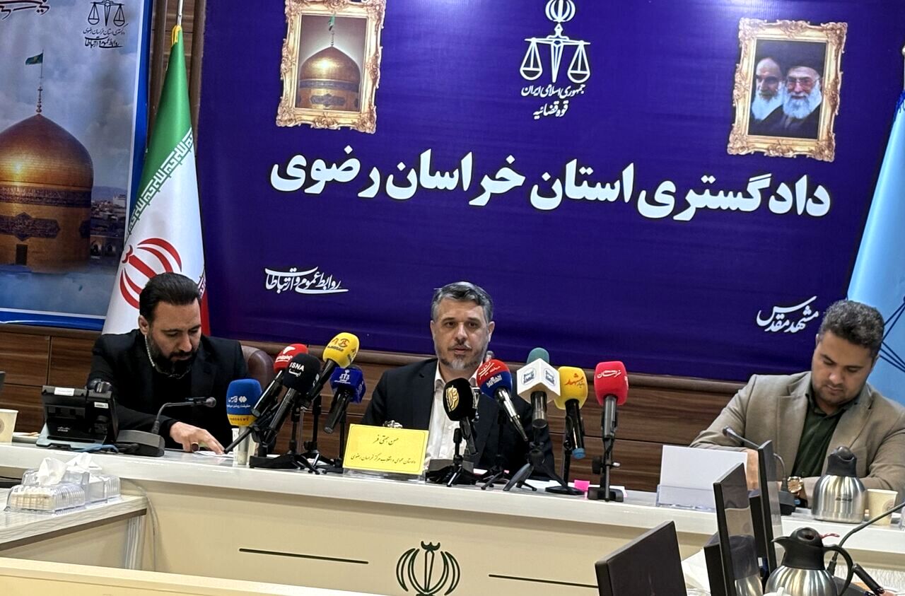 موافقت شورای‌تامین با برگزاری بازی استقلال در ورزشگاه‌ثامن مشهد/۳۹ کارمند متخلف تعلیق شدند