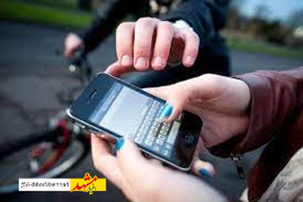 سردسته باند انتقال گوشی های سرقتی به خارج از کشور دستگیر شد